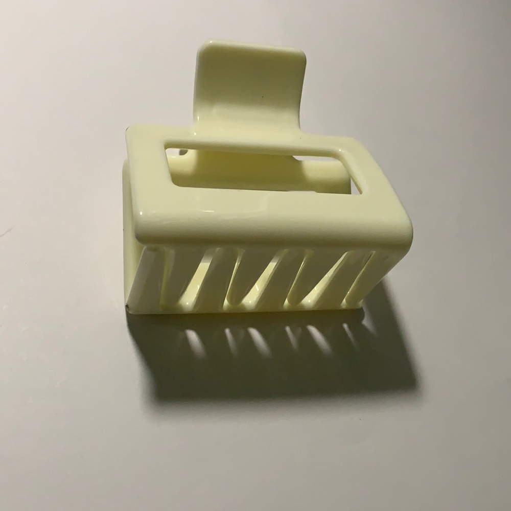 1PC Brand New Solid X-Small Hair Claw - Picture 2 of 6